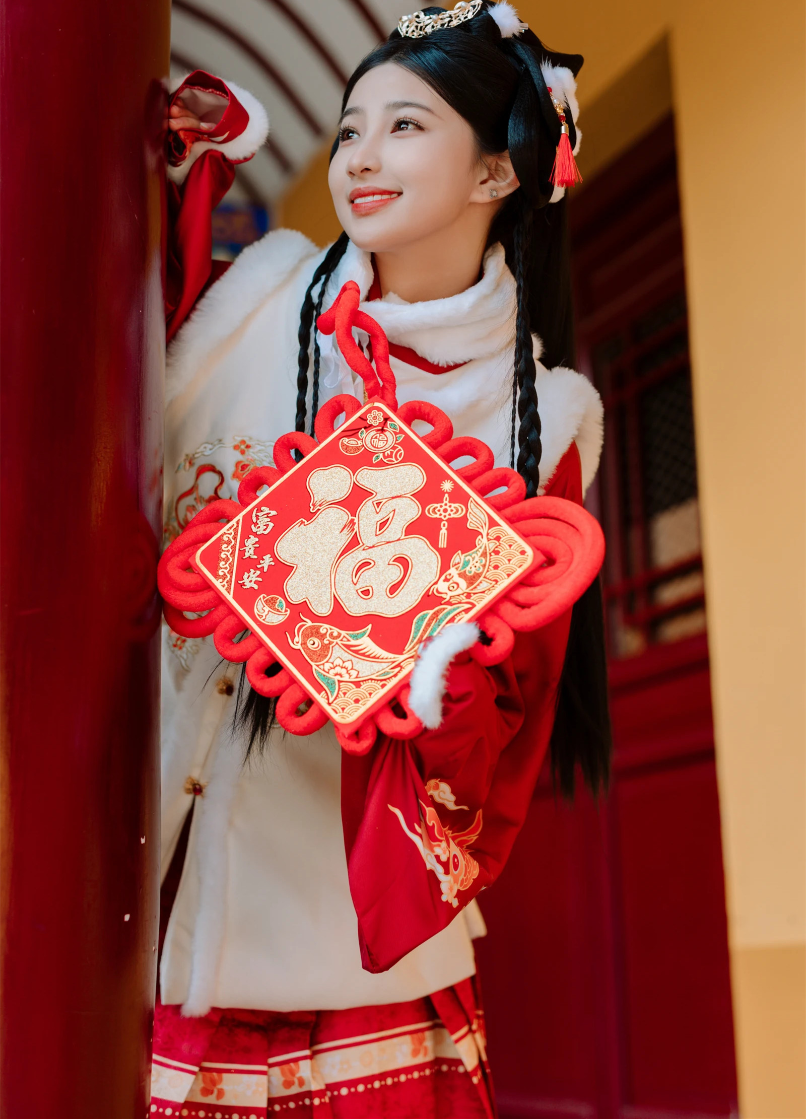 欢喜过新年 羊毛珊儿YITUYU艺图语清纯美少女唯美写真集