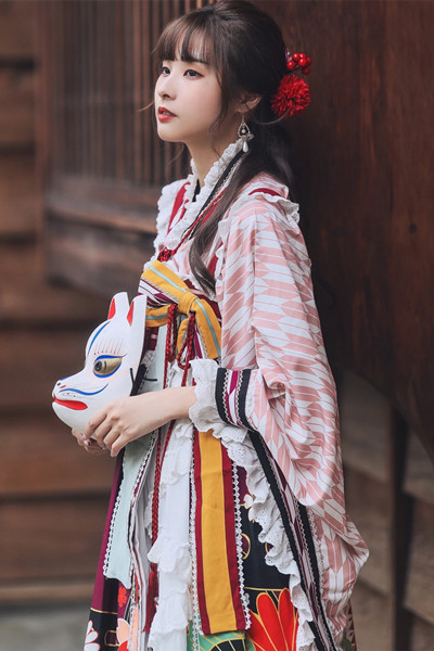 泥泥汝 神社巫女